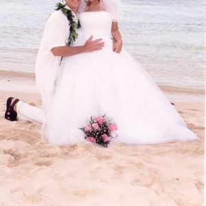 Wedding dress. Sequins and Tulle! I would say this is a size 4-6.